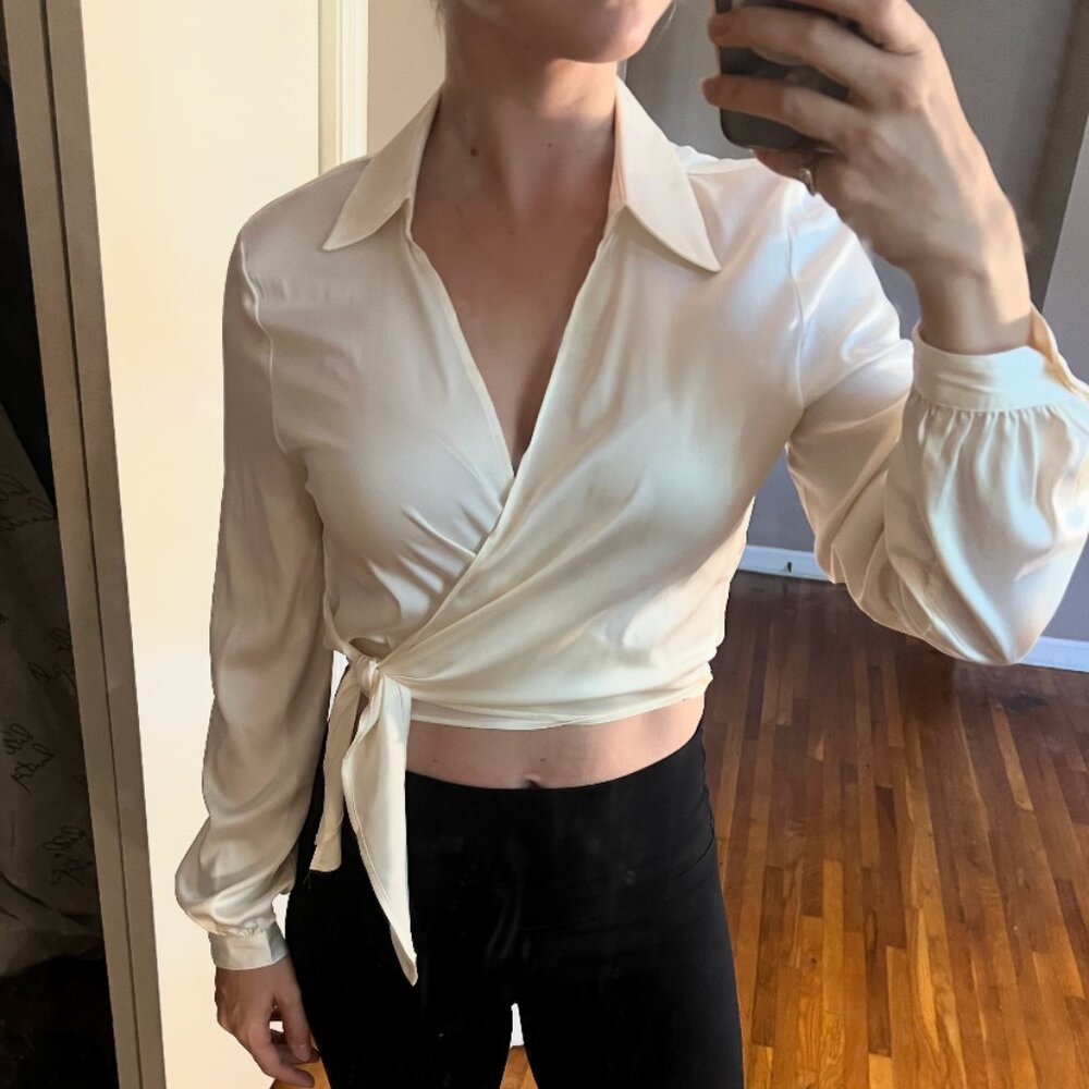 Silk Cream Collared Crop Shirt with Tie